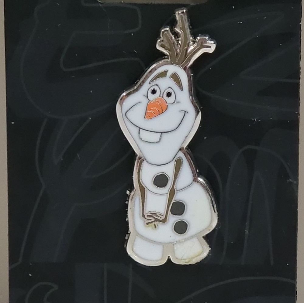 RETIRED 2018 Disney Olaf Pin